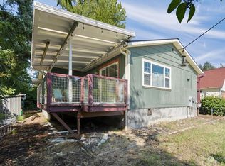 16 Pleasant Point Rd, Skamokawa, WA 98647