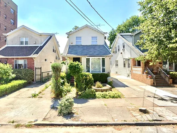 1450 E 29th St, Brooklyn, NY 11210