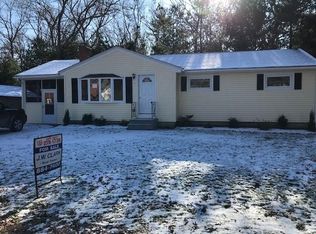 24 Cove Ave, Barrington, RI 02806