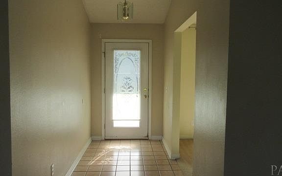 5th image of 1925 Southwind Cir