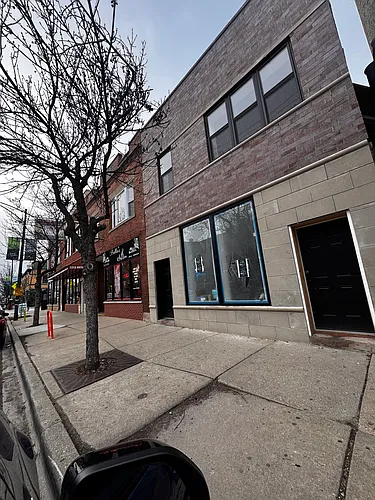 3116 W Montrose Ave #2 Photo 1