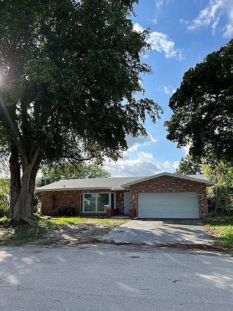 1st image of 6801 NW 32nd Ave