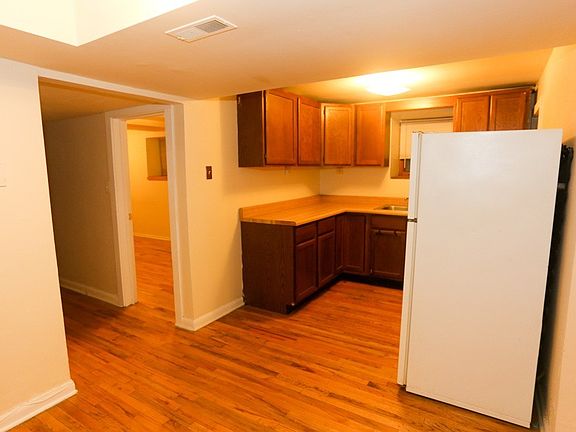 5th image of 3350 N Kenmore Ave #Gdn
