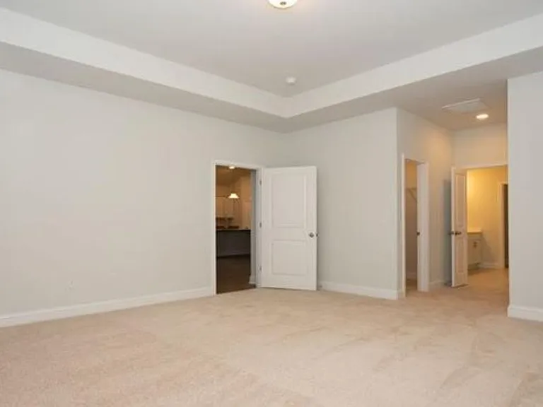 67 Palmer Pl — Photo 5