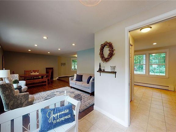3rd image of 8383 Treetower Dr