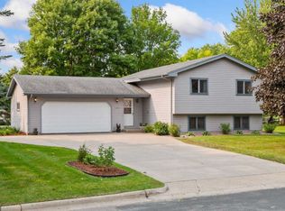 1002 4th Ave S, Buffalo, MN 55313