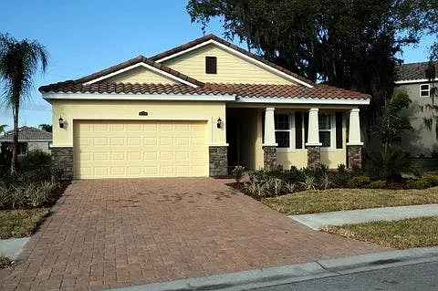 5534 Cartagena Dr