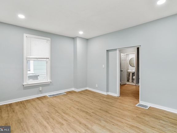 4th image of 119 Randolph Ave