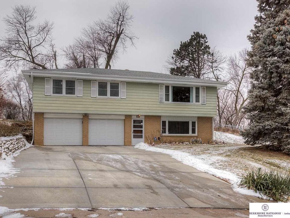 1st image of 6106 N 63rd St