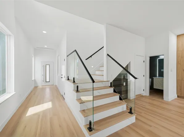 6415 Lamayah St, Houston, TX 77091