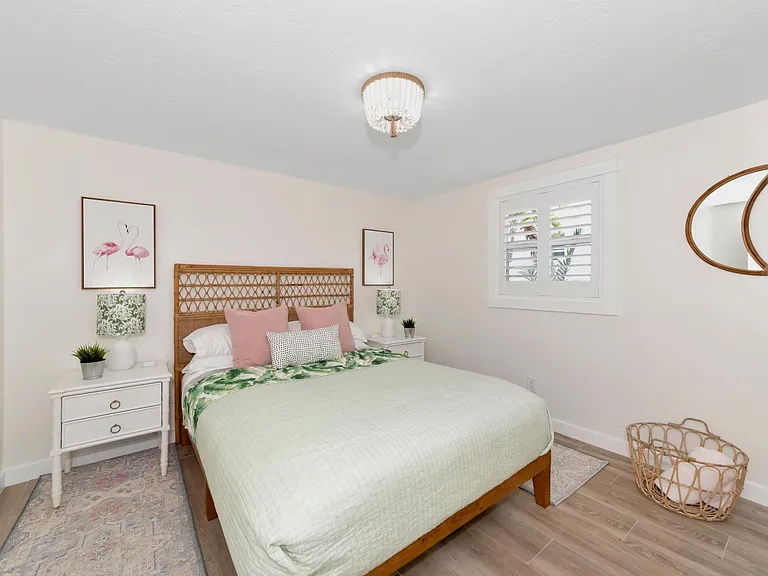 1805 Ivanhoe St #1805 — Photo 12