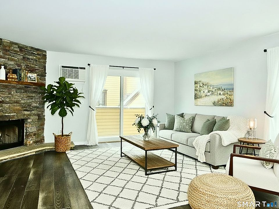 1st image of 8 Oakwood Ave APT D6