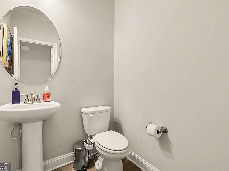 837 Everleigh Ct — Photo 3