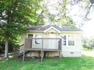 2920 Whittle Springs Rd, Knoxville, TN 37917