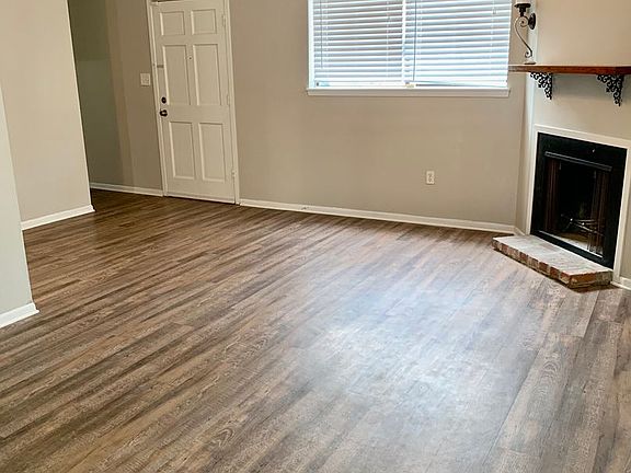 3rd image of 110 W Bayou Pkwy APT 606