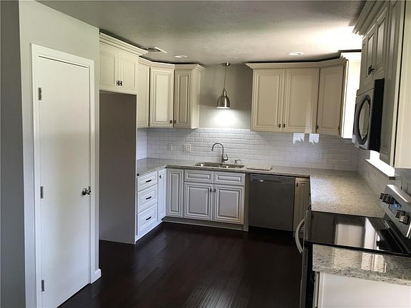 5th image of 2521 Brennan Dr