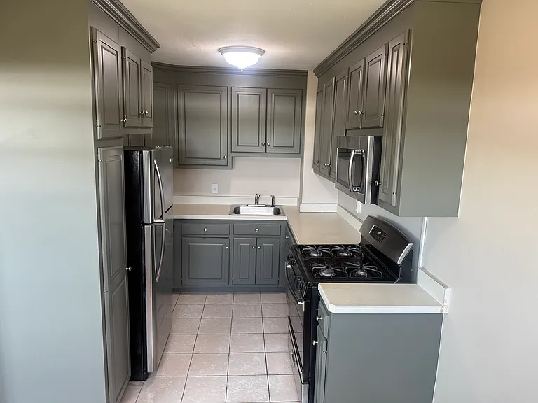 11 Bedford Ave #E4 — Photo 5