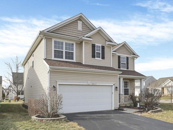 3rd image of 8863 Olenbrook Dr