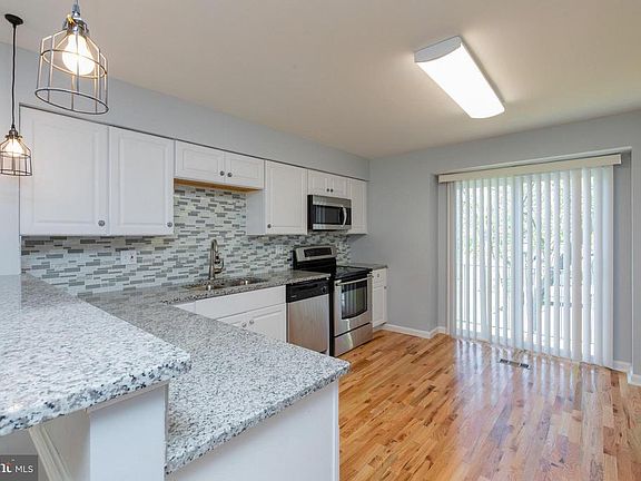 2nd image of 11315 Kettering Pl