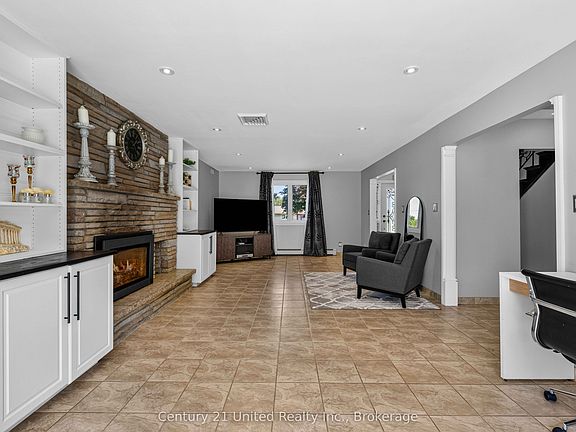 5th image of 214 Hillview Dr