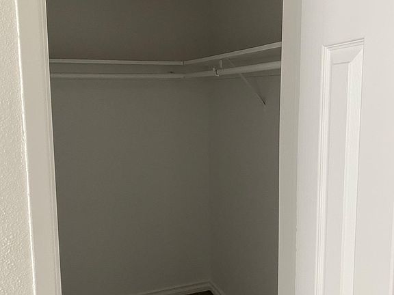5th image of 15424 Chase St APT 19