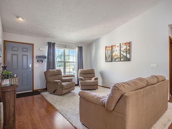 3rd image of 11522 Ambling Ave