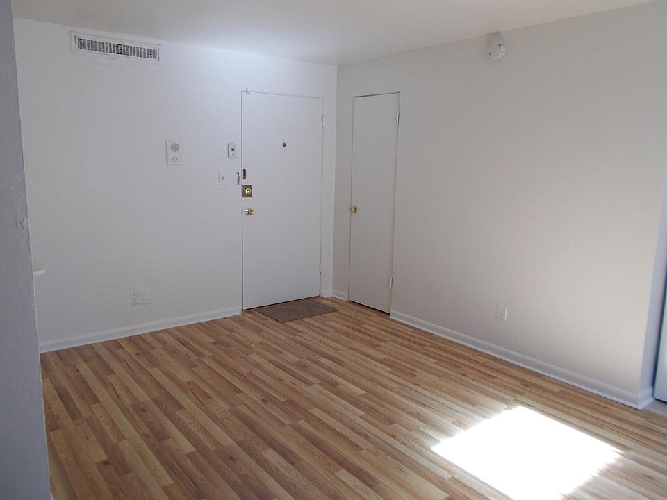 1st image of 1065 N Pearl St APT 202