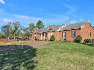 161 Graystone Dr, Gallatin, TN 37066