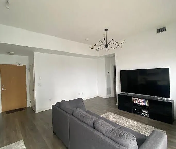 2520 Eglinton Ave W #1404 — Photo 6