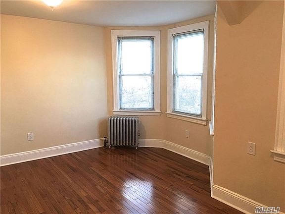 4th image of 7002 Woodhaven Blvd
