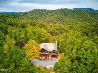 4476 Whetstone Rd, Sevierville, TN 37862