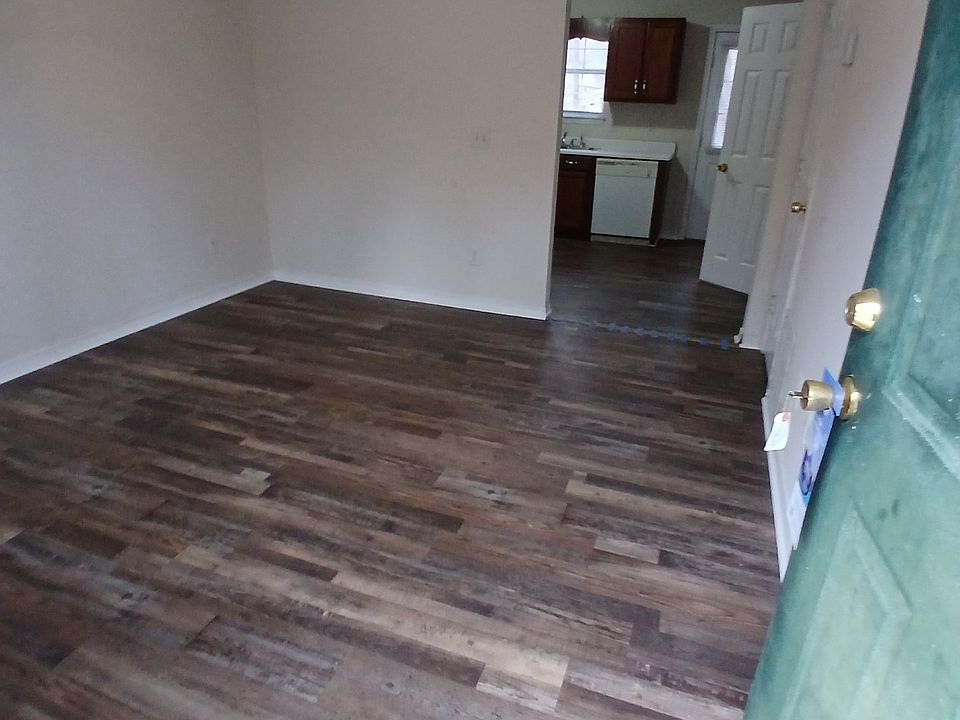 2nd image of 2866 Trewhitt Rd SE