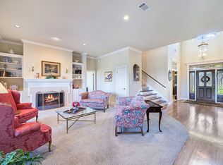 9104 Bell Mountain Dr, Austin, TX 78730