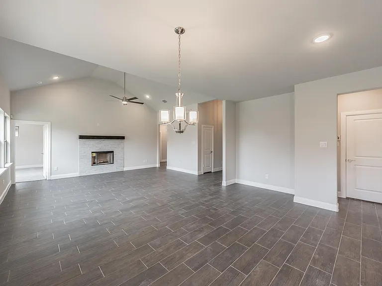 224 Gardenia Dr — Photo 8