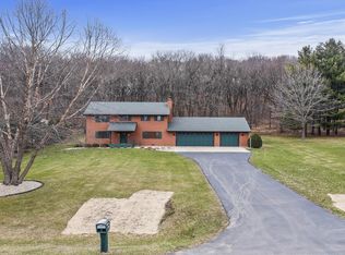 592 S Grandview Ter, Oregon, IL 61061