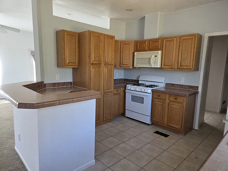 Kitchen 2