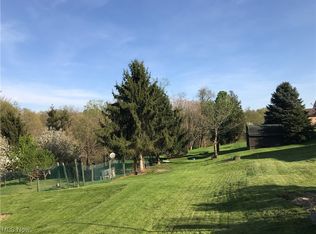 Spruce St, Weirton, WV 26062
