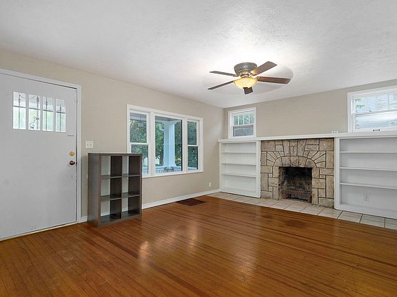 5th image of 1227 N Clay Avenue