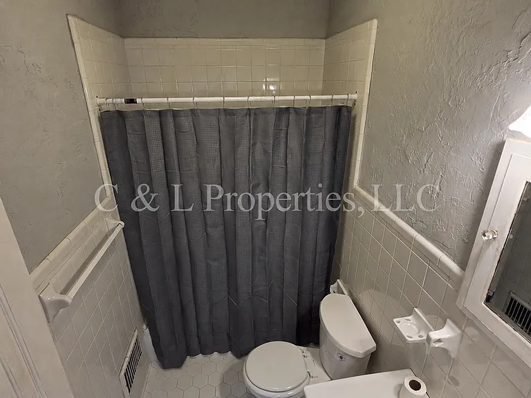 902 Walnut St — Photo 7