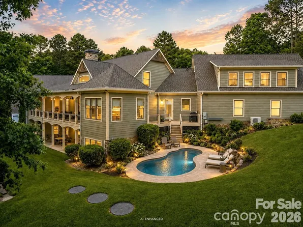 2243 Whiterock Ct, Sherrills Ford, NC 28673