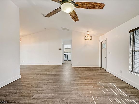 4th image of 319 SE 4th St