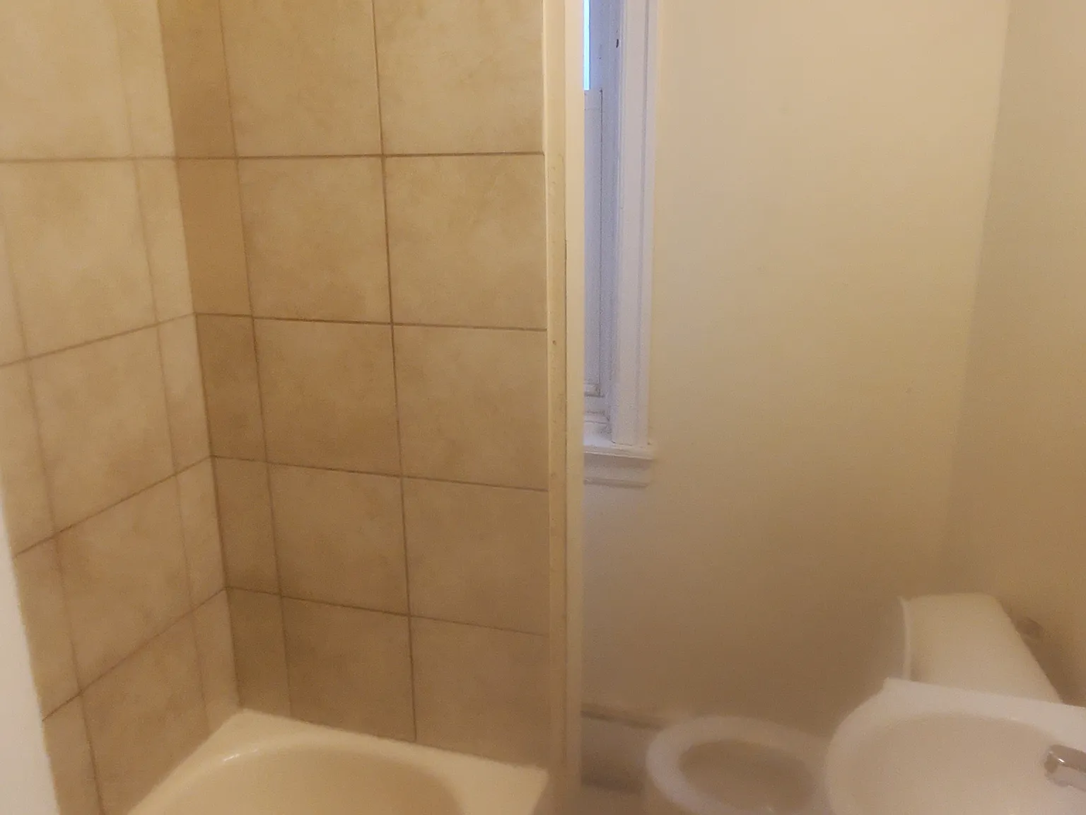 3 bed, $1,695 — Photo 2