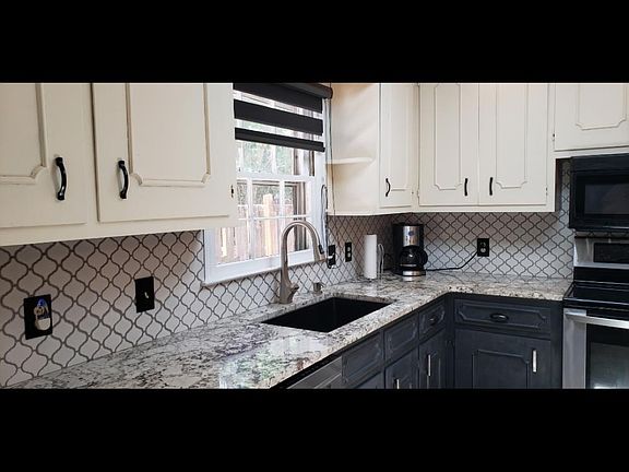 4th image of 419 Clarion Dr