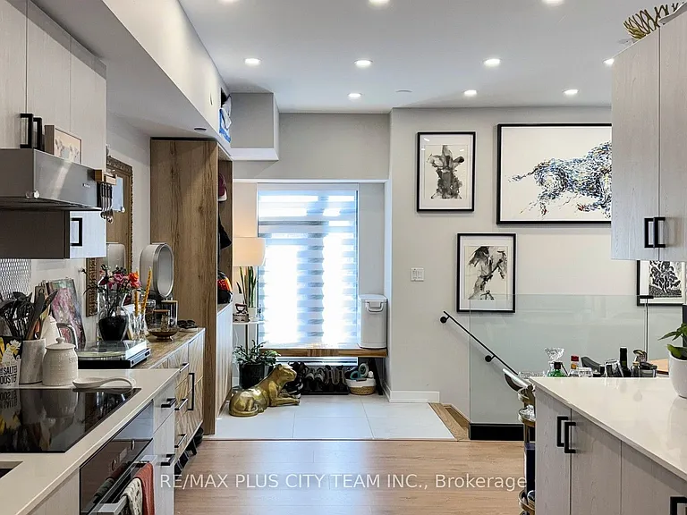 485 Logan Ave #209 — Photo 8
