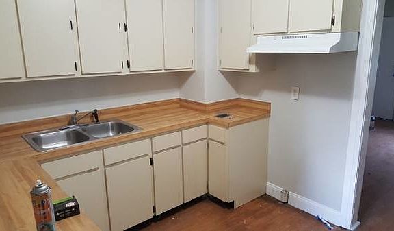 3rd image of 2313 W Idlewild Ave