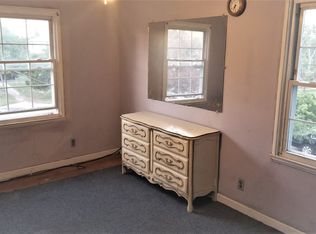 660 A Arnold St, Westhampton Beach, NY 11978