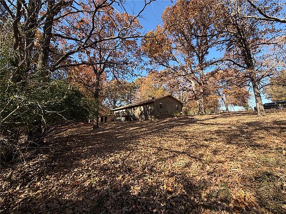 4th image of 5943 W Wheeler Rd