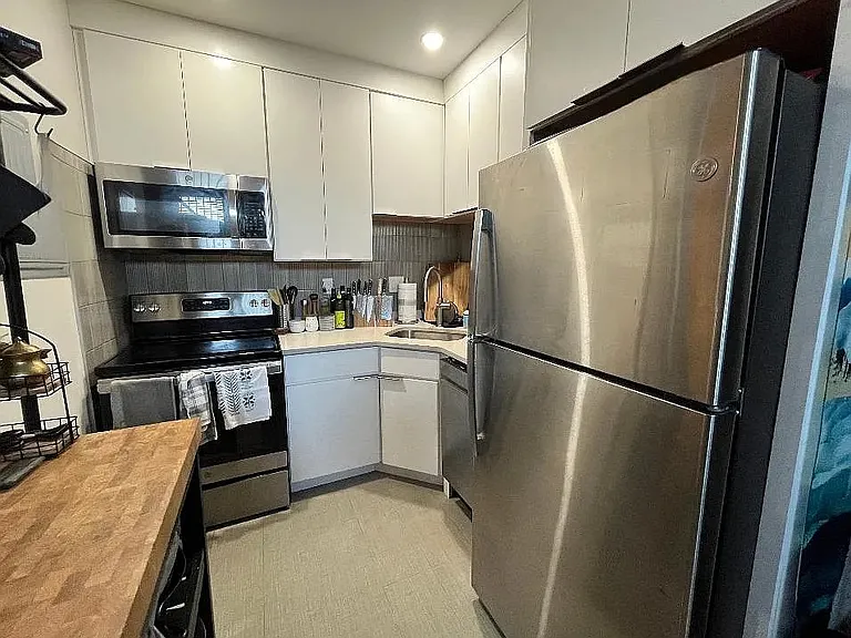 47 Bay State Rd — Photo 6