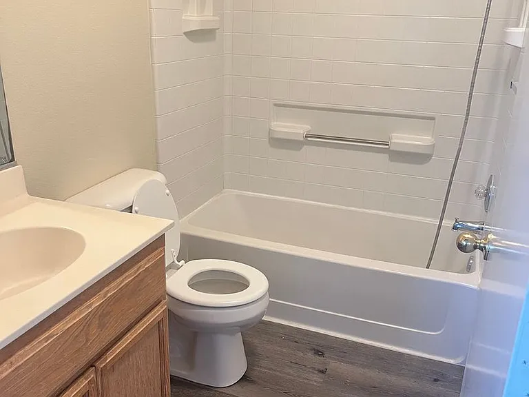 1249 Daybreak Dr — Photo 13