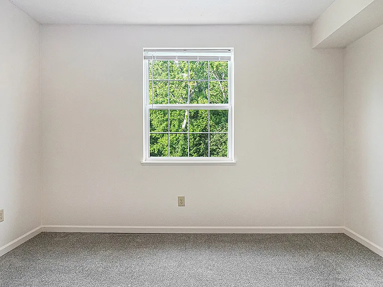 Limestone Creek Apartment Homes — Photo 26